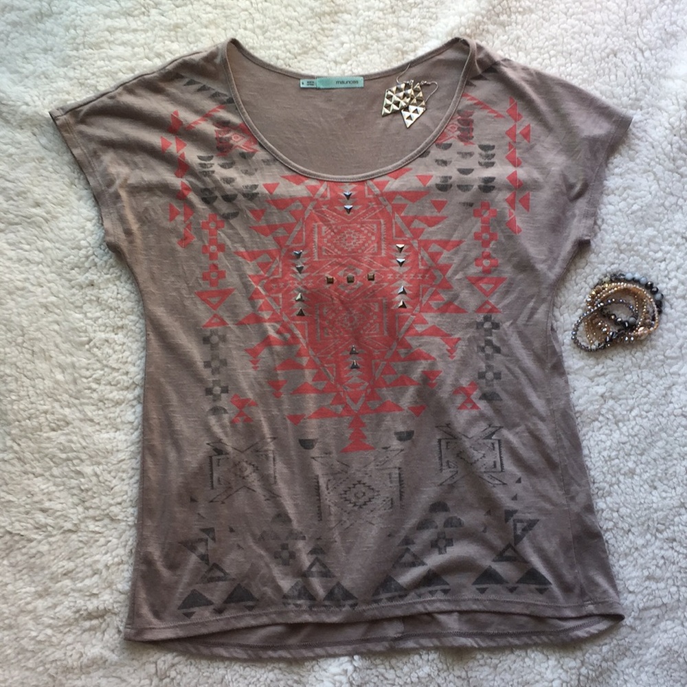 Short sleeve Aztec print top